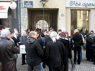 zatvorenavrata1.jpg