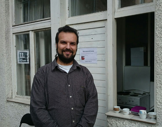 Danijel Vuga: "Manjka nam volontera, Marijana i ja sami vodimo svu papirologiju i <em>Dnevni boravak</em>."