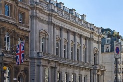 hsbc_private_bank_london_wikimedia.jpg
