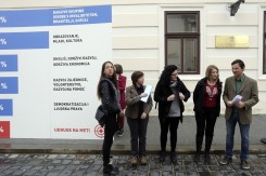 Fotografije: Denis Cerić, Hina<br>