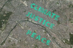 Aktivisti i aktivistice su tijelima ispisali poruku u Parizu, Foto: Climatejusticepeace.org