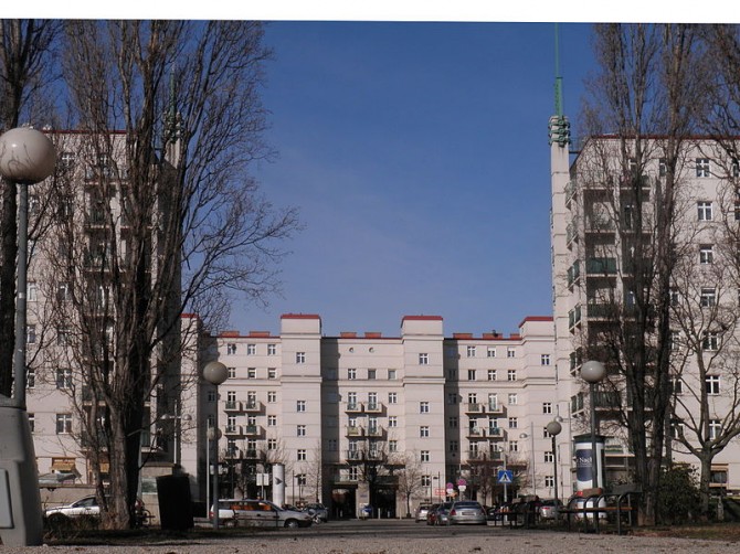 Engels-Platz-Hof (Foto: Wikimedia Commons)