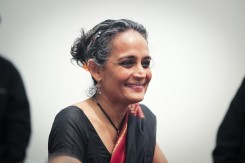 arundhati_roy_commons_wikimedia.jpg
