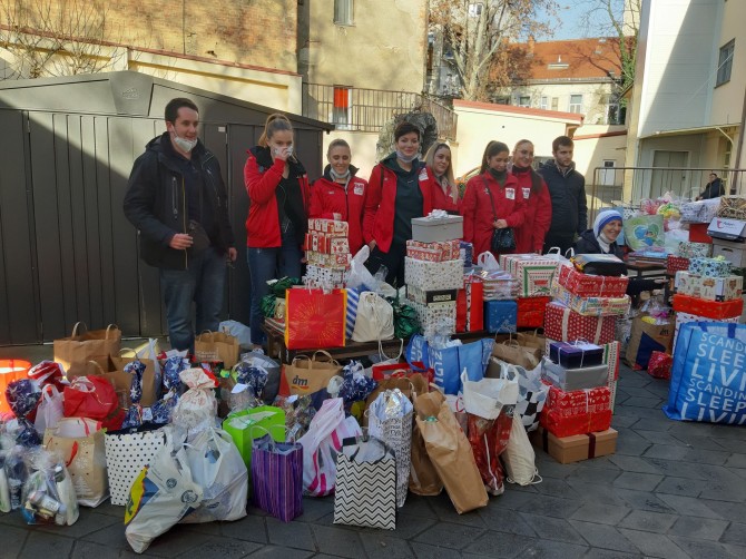 Humanitarna akcija "I njima je Božić"